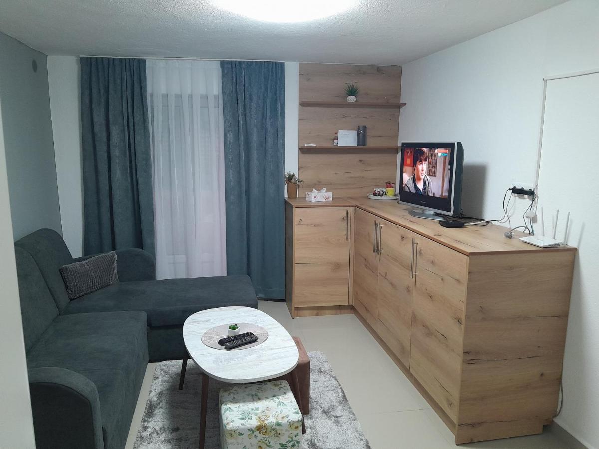 Apartmani Bet Gradacac 1 Maj Broj 24 Esterno foto